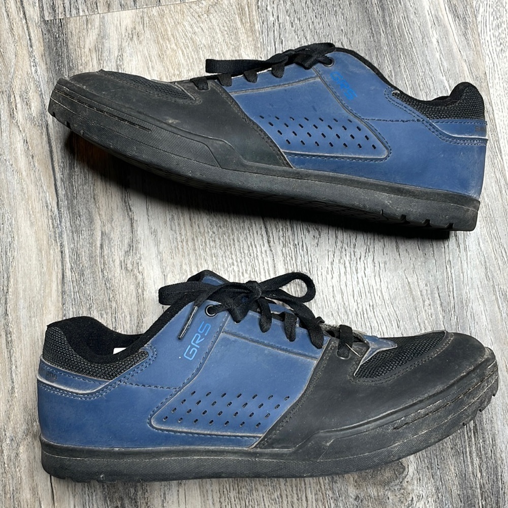 Shimani Pedaling Dynamics Blue & Black Mens GRS Cycling Shoes, size 44